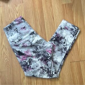 Lululemon crop leggings 21” size small